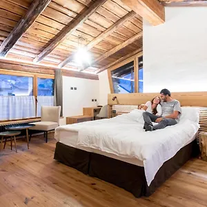 Hotel Curt Di Clement Eco Mobility