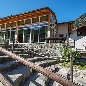 Hostal - Bormio - Livigno - Santa Caterina - Stelvio