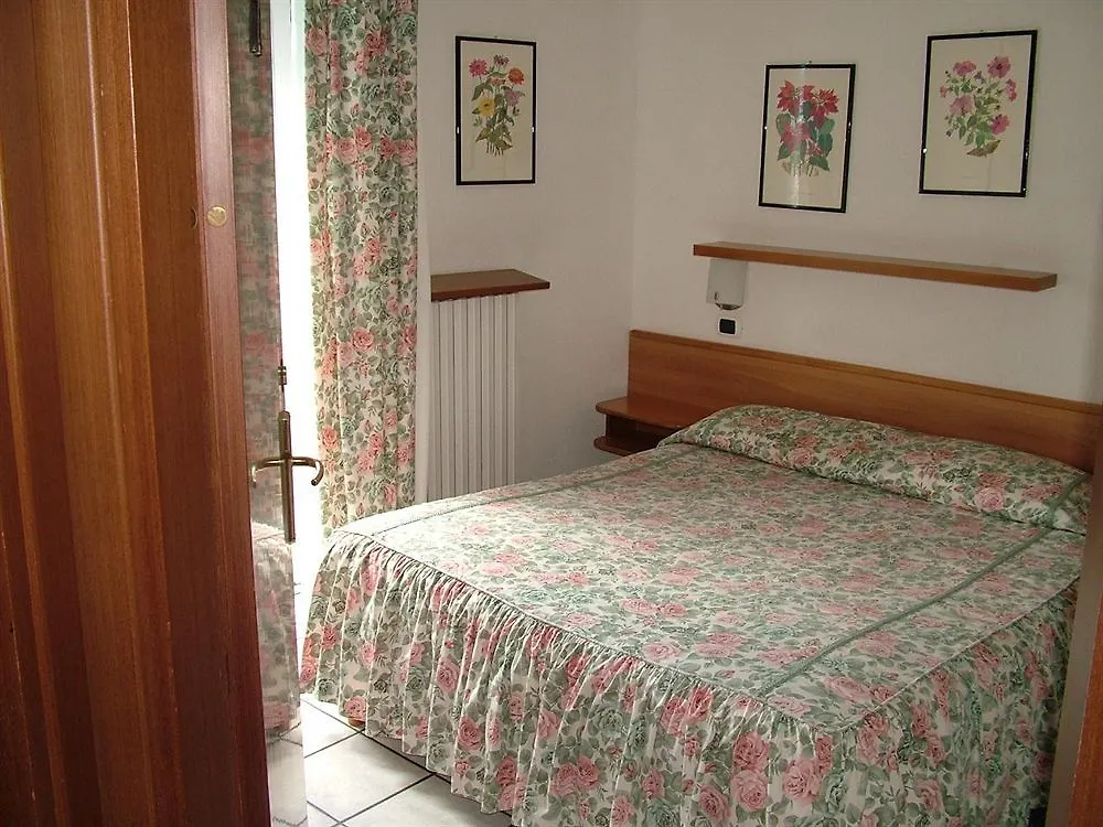 Hotel Tre Rose Nesso Italien